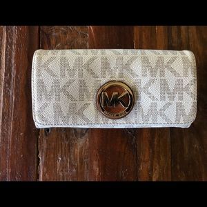 Michael Kors wallet